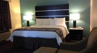 Americas Best Value Inn New London Mystic Стая снимка